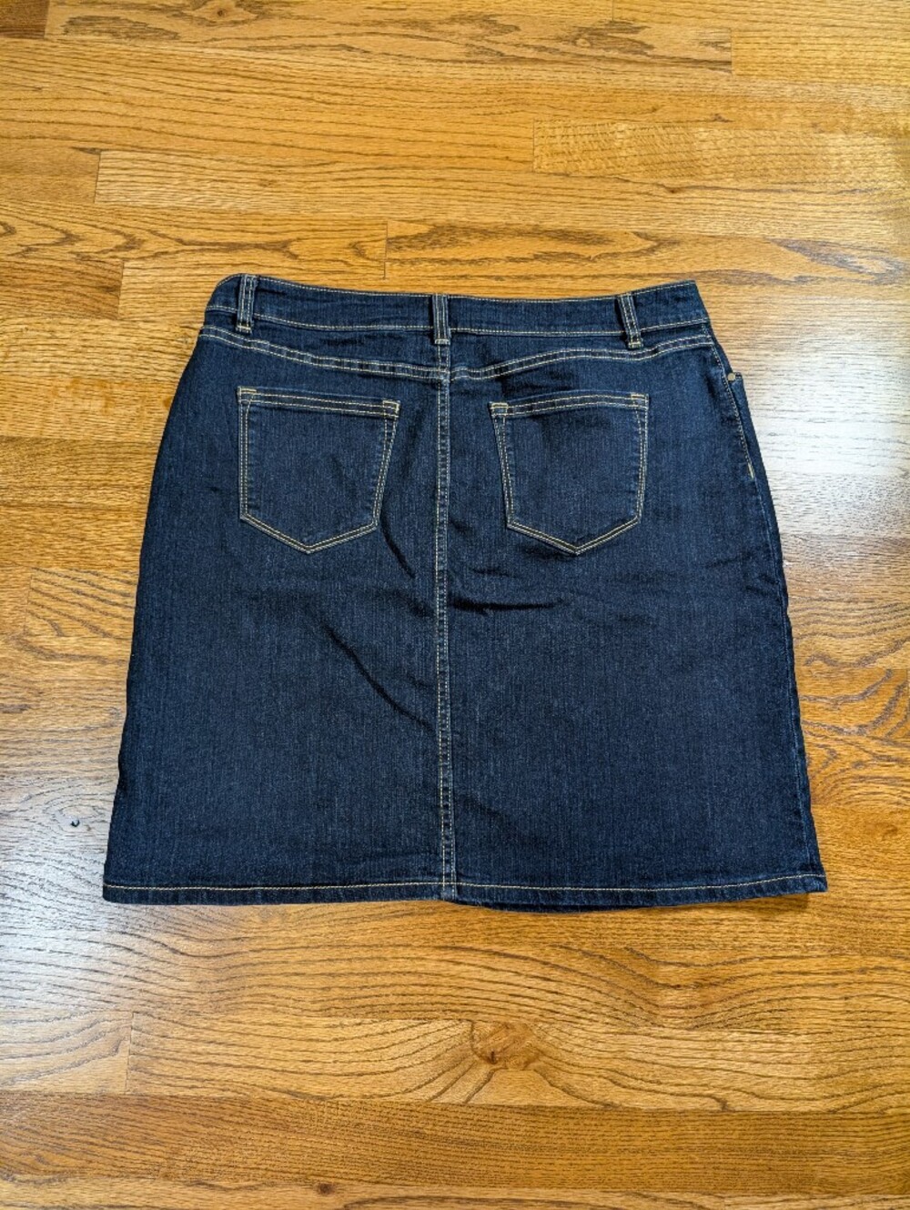 Croft & Barrow Classic Fit Denim Skirt Dark Wash Stretch Women's Size 12 - Picture 6 of 6